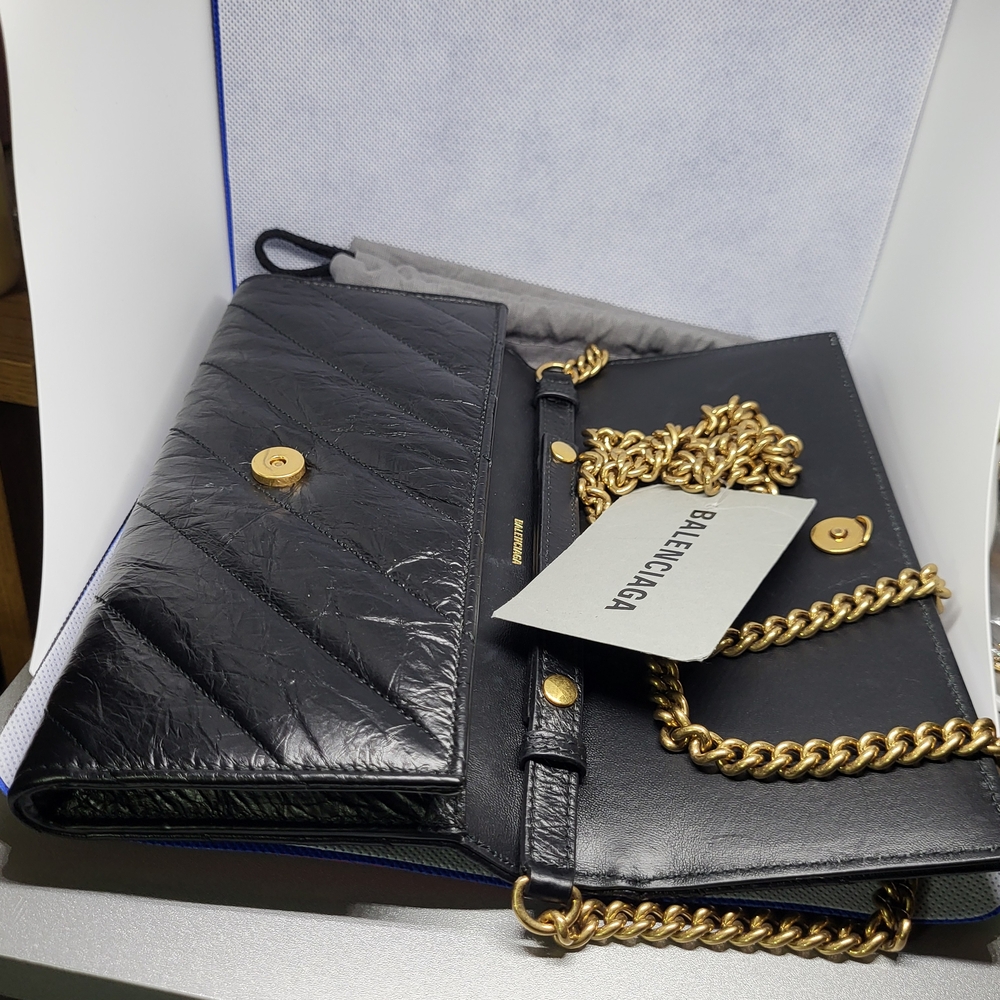 Balenciaga Black Quilted Clutch with Gold Chain. - Picture 11 of 14